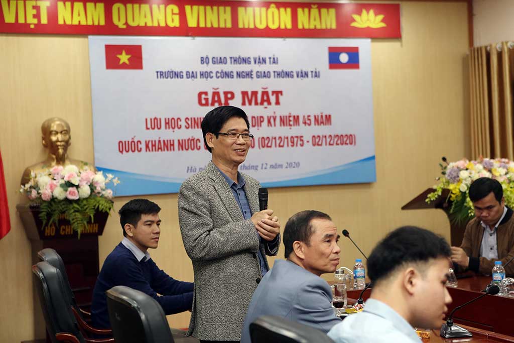 Gặp mặt Lưu học sinh Lào nhân kỷ niệm 45 năm Quốc khánh nước CHDCND Lào