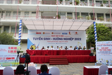 Trường ĐH Công nghệ GTVT tham gia Ngày hội tư vấn tuyển sinh, hướng nghiệp 2022